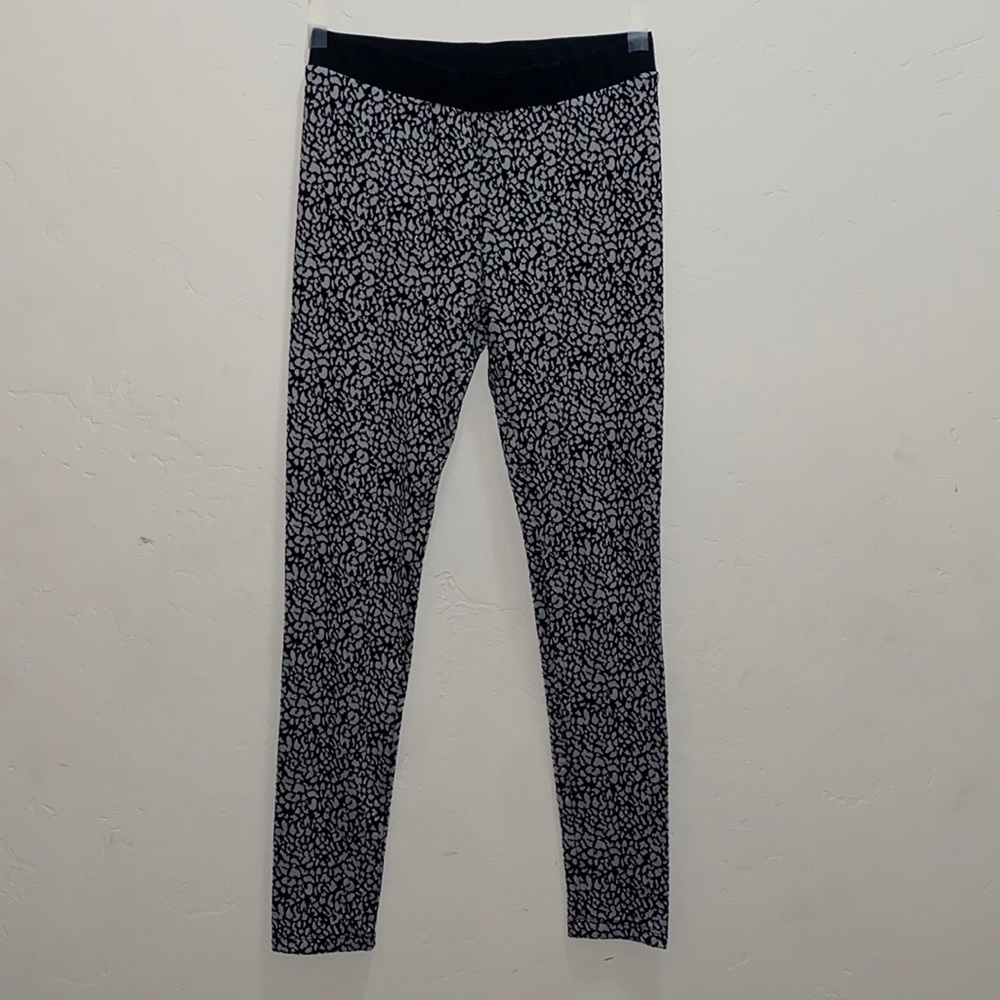 Forever 21, Size S, Cheetah print leggings